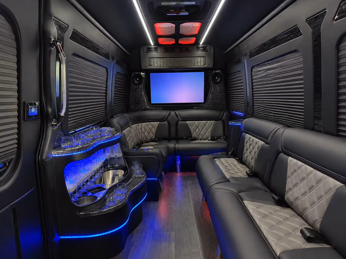 rather than fighting friday traffic to the hamptons let your bus handle the long island expressway